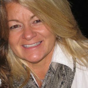 Meet your Posher, Jacqueline